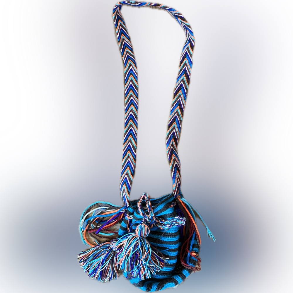 Handmade Woven Shoulder Bag - Picture 3 of 8
